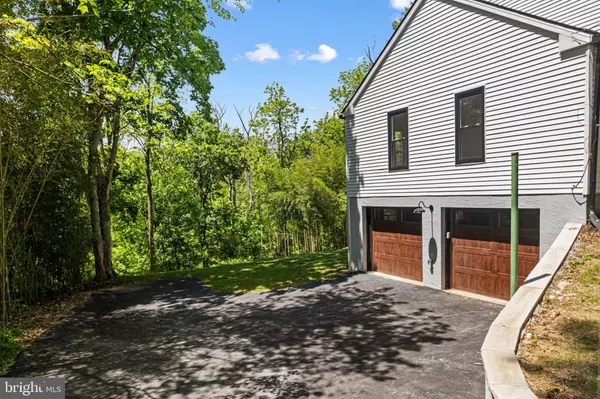 Newtown Square, PA 19073,726 DARBY PAOLI RD