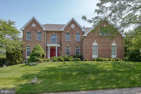 627 OLYMPIA HILLS CIR, Berwyn, PA 19312