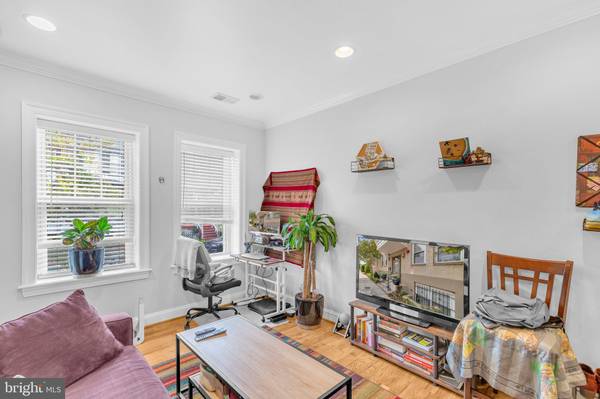 Washington, DC 20010,739 NEWTON PL NW #105