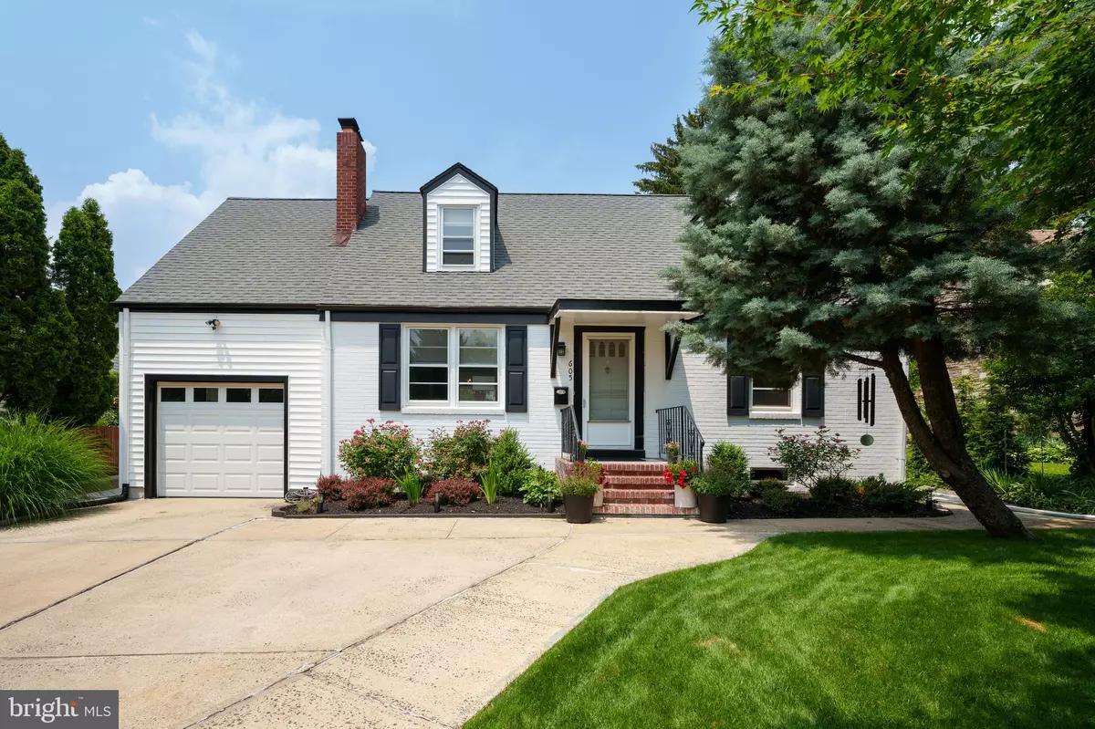 Ewing, NJ 08618,605 CONCORD AVENUE