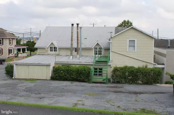 New Holland, PA 17557,601 W MAIN ST