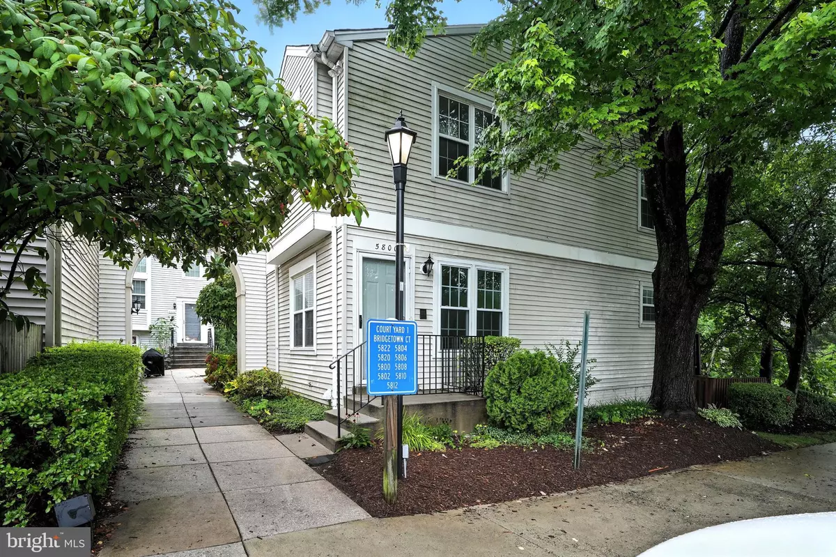 Burke, VA 22015,5800 BRIDGETOWN CT #14