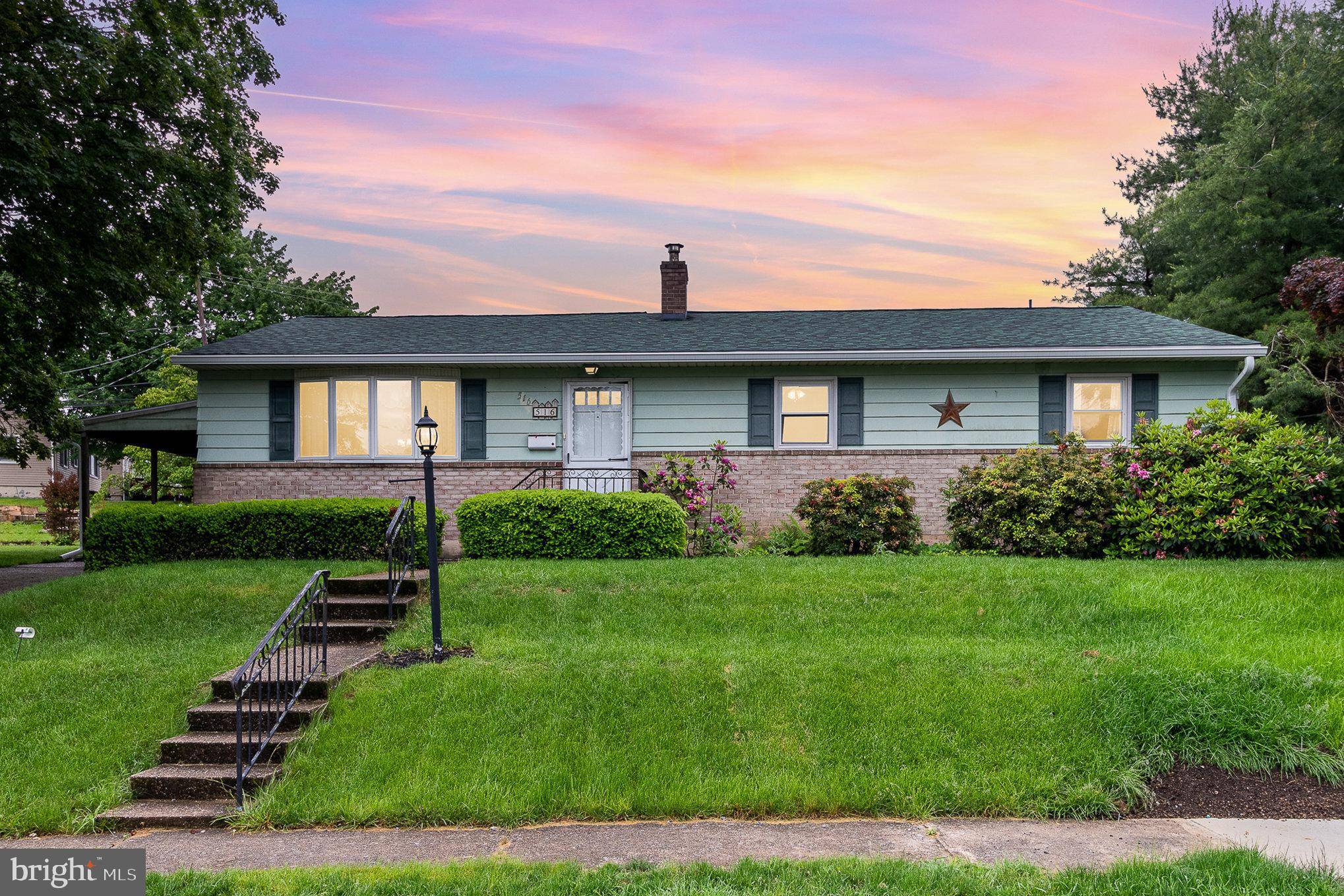 516 ROXBURY DR, Harrisburg, PA 17112