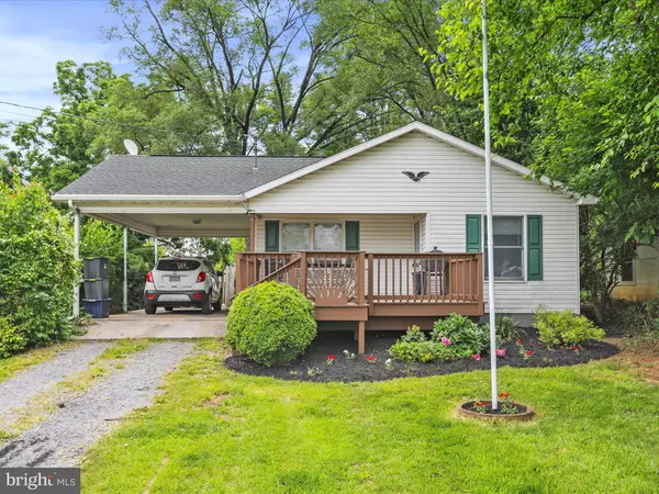 1312 WEST VIRGINIA AVE W, Martinsburg, WV 25401