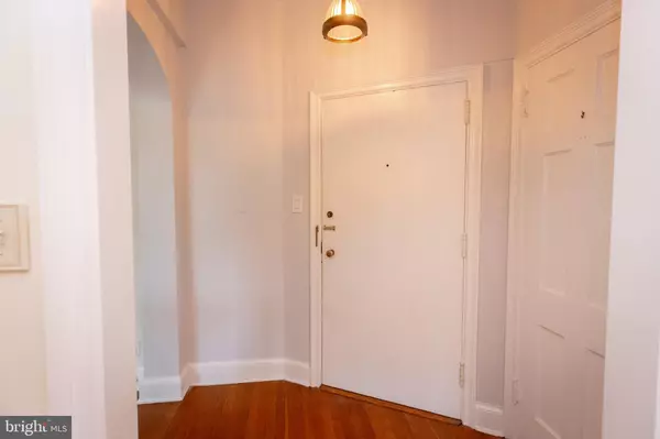 Washington, DC 20008,3900 CONNECTICUT AVE NW #306-F