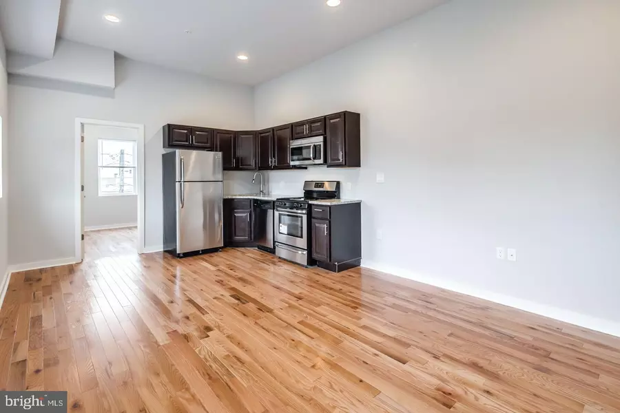 2221 S BROAD ST #2R, Philadelphia, PA 19148