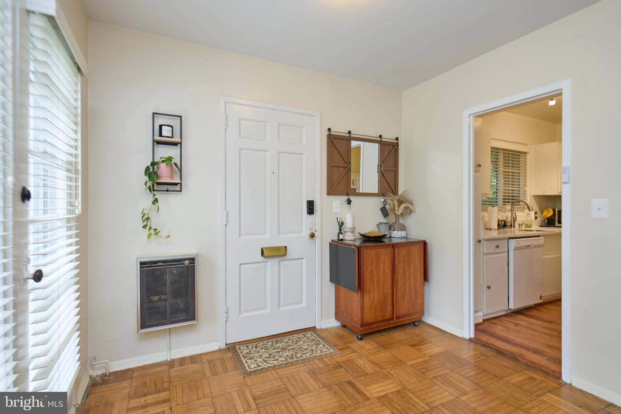 Alexandria, VA 22302,3501 MARTHA CUSTIS DR