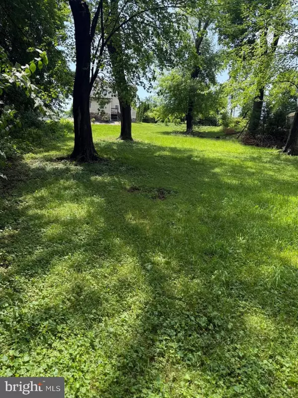 Milton, PA 17847,555 HIGHLAND AVE