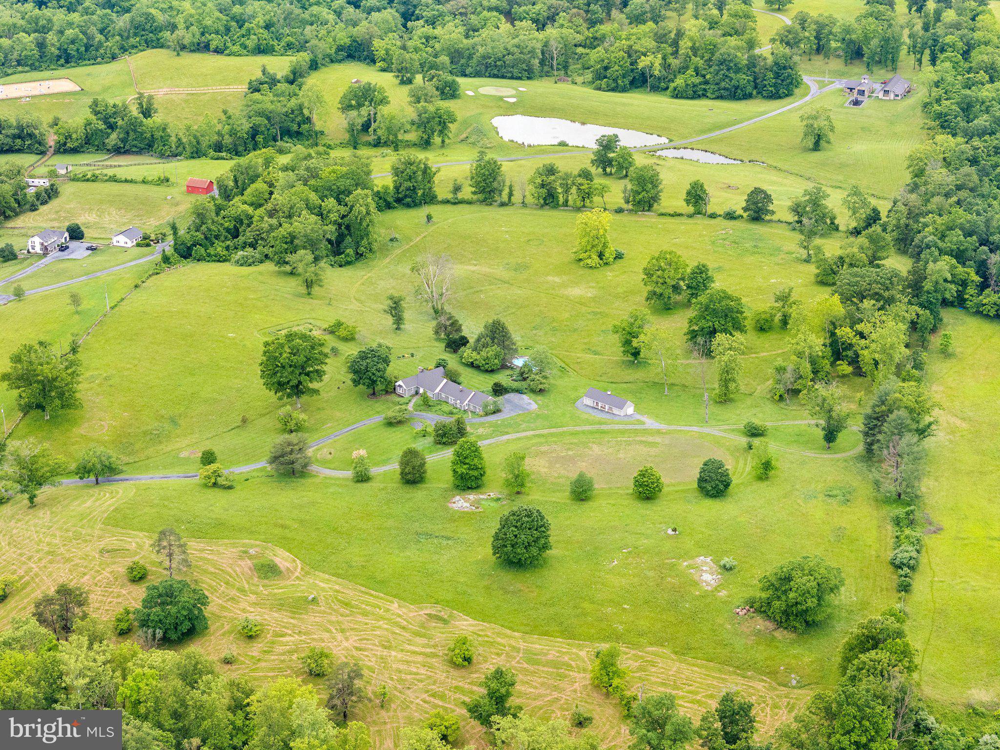 Middleburg, VA 20117,22693 ST LOUIS RD