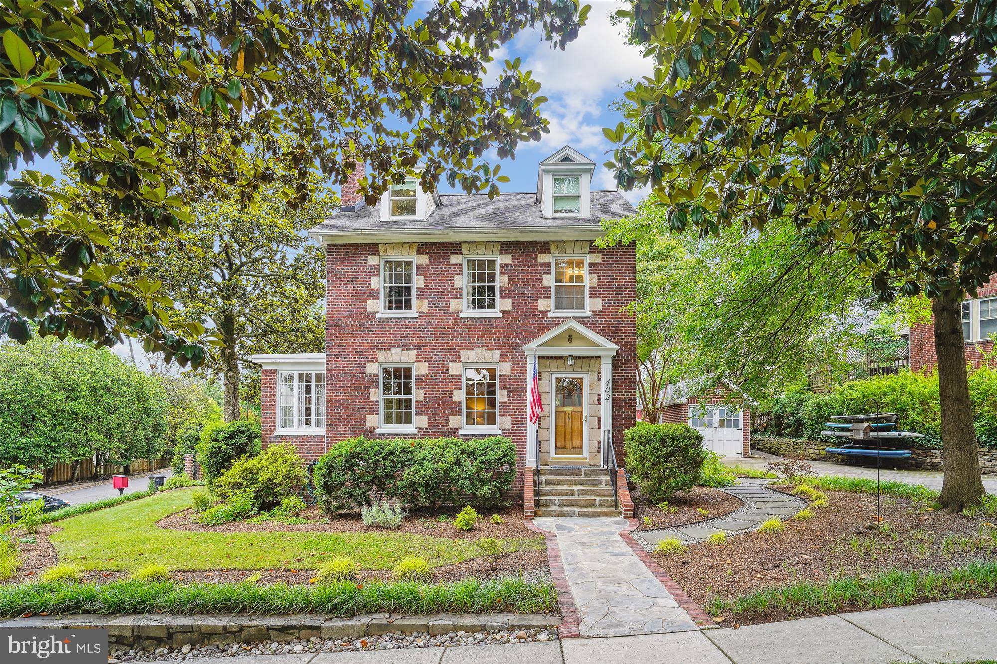 402 W MASONIC VIEW AVE, Alexandria, VA 22301
