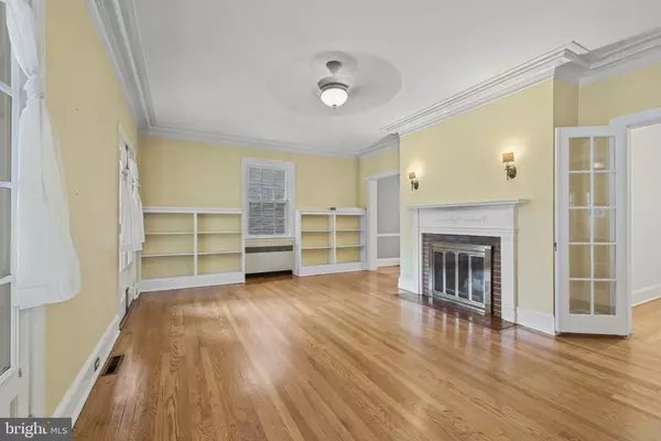 Baltimore, MD 21211,4036 ROLAND AVE