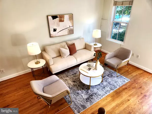 Washington, DC 20002,328 A ST NE