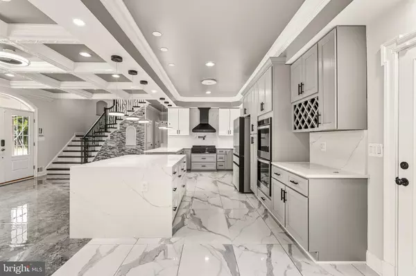 Alexandria, VA 22309,8213 HOCKING PL