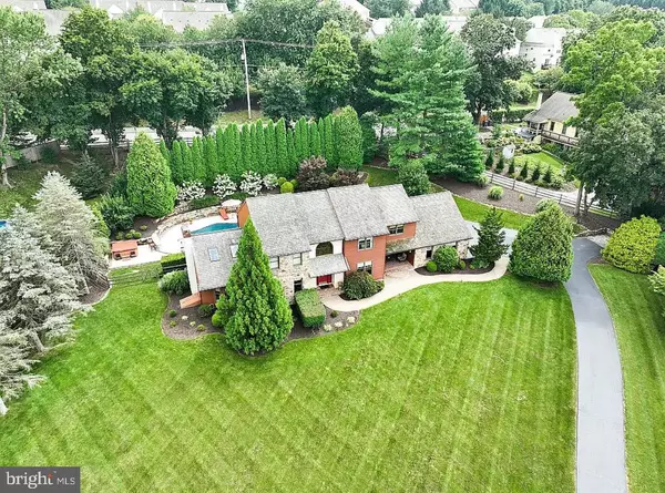 4 WATERCROFT CIR, Downingtown, PA 19335