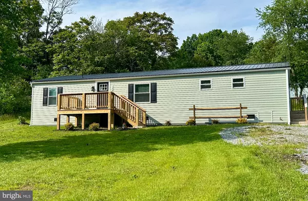 Falling Waters, WV 25419,135 CRAWFORD QUARRY RD