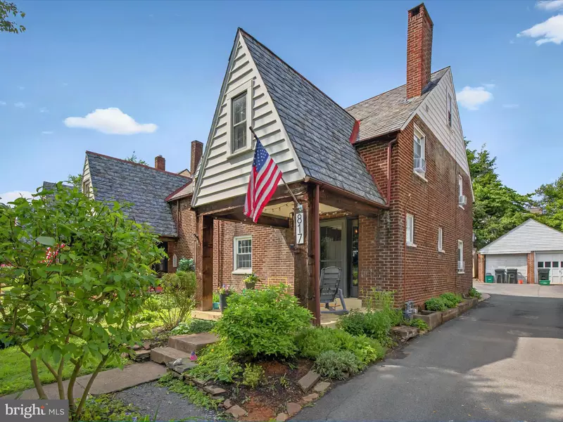 817 HELEN AVE, Lancaster, PA 17601