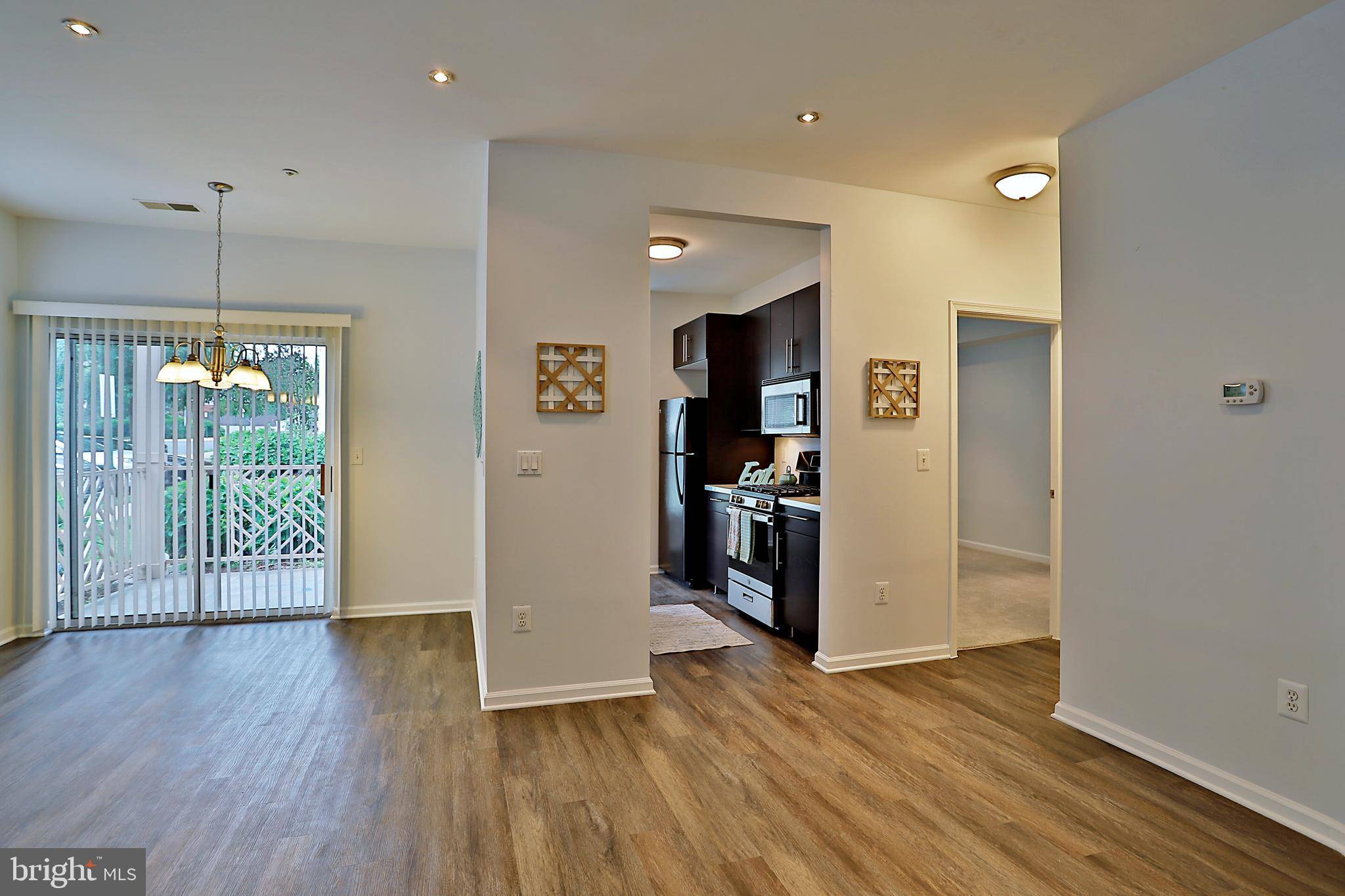 Alexandria, VA 22310,5909 FOUNDERS HILL DR #101