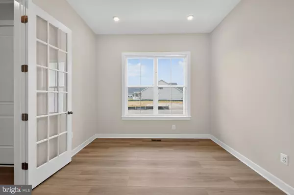 Lewes, DE 19958,33841 JOEL LN