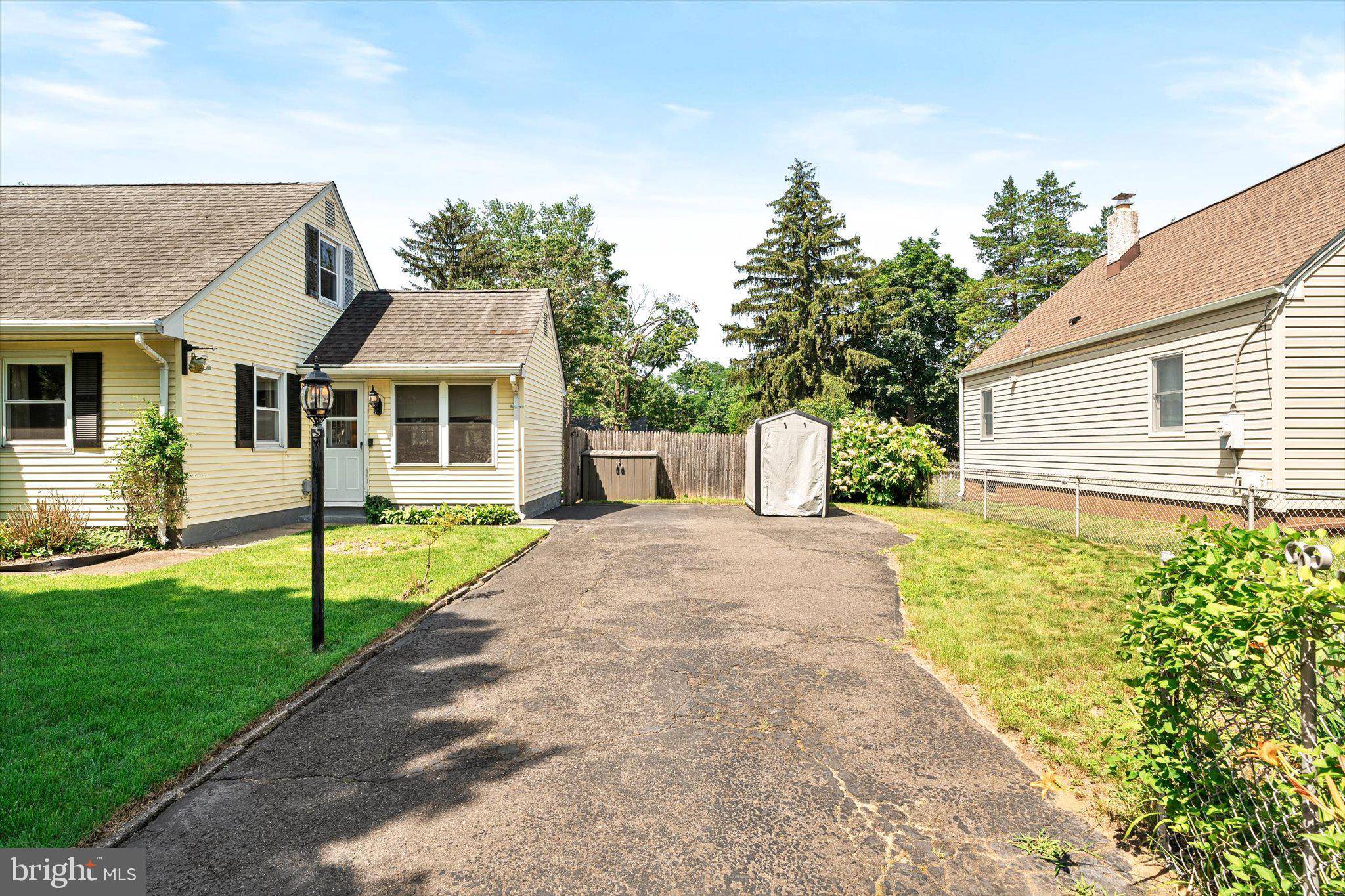 Hamilton, NJ 08619,150 SAYBROOK AVE