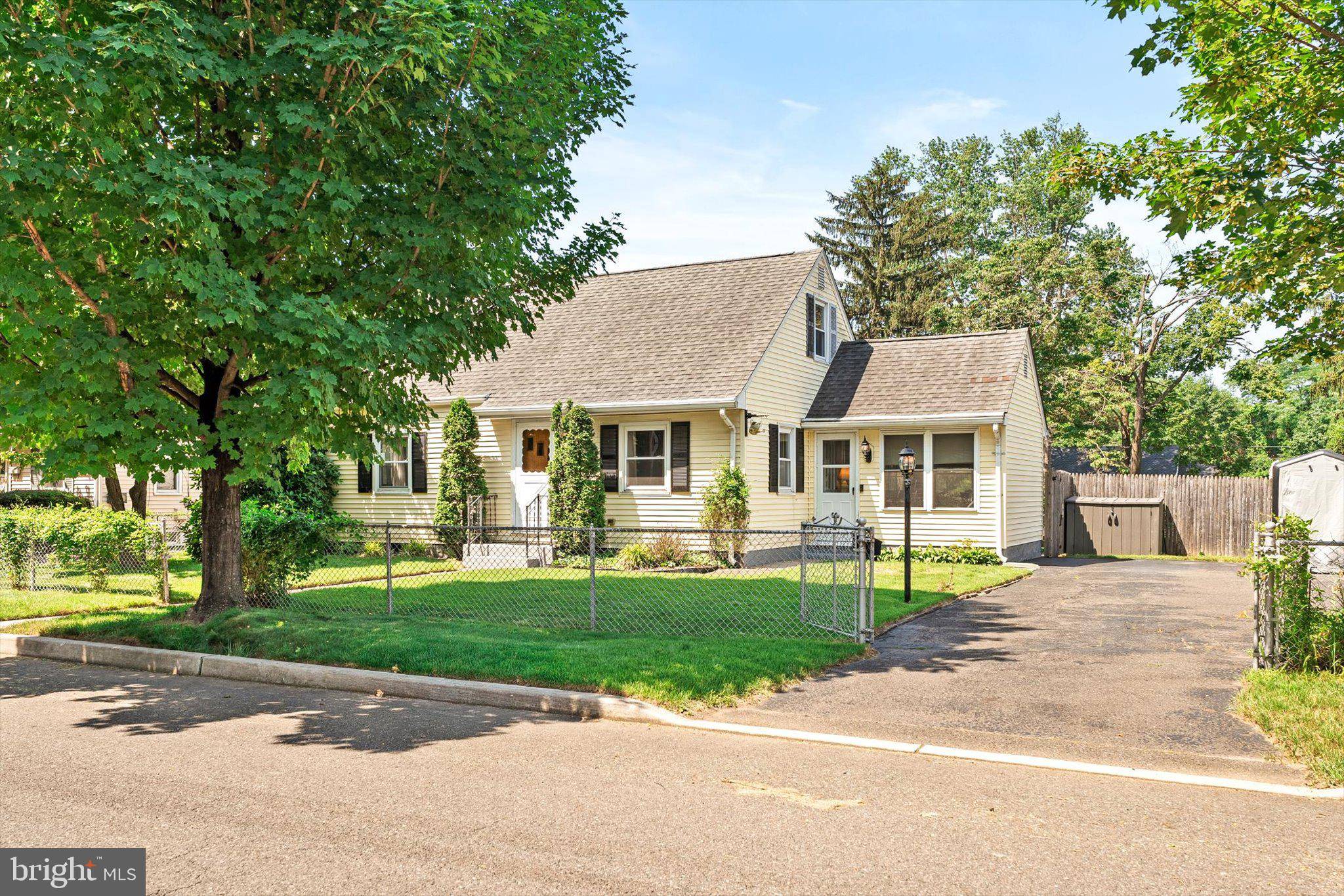 150 SAYBROOK AVE, Hamilton, NJ 08619