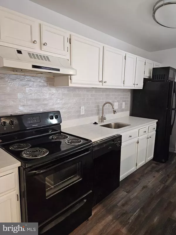 Oxon Hill, MD 20745,2040 ALICE AVE #2040-201