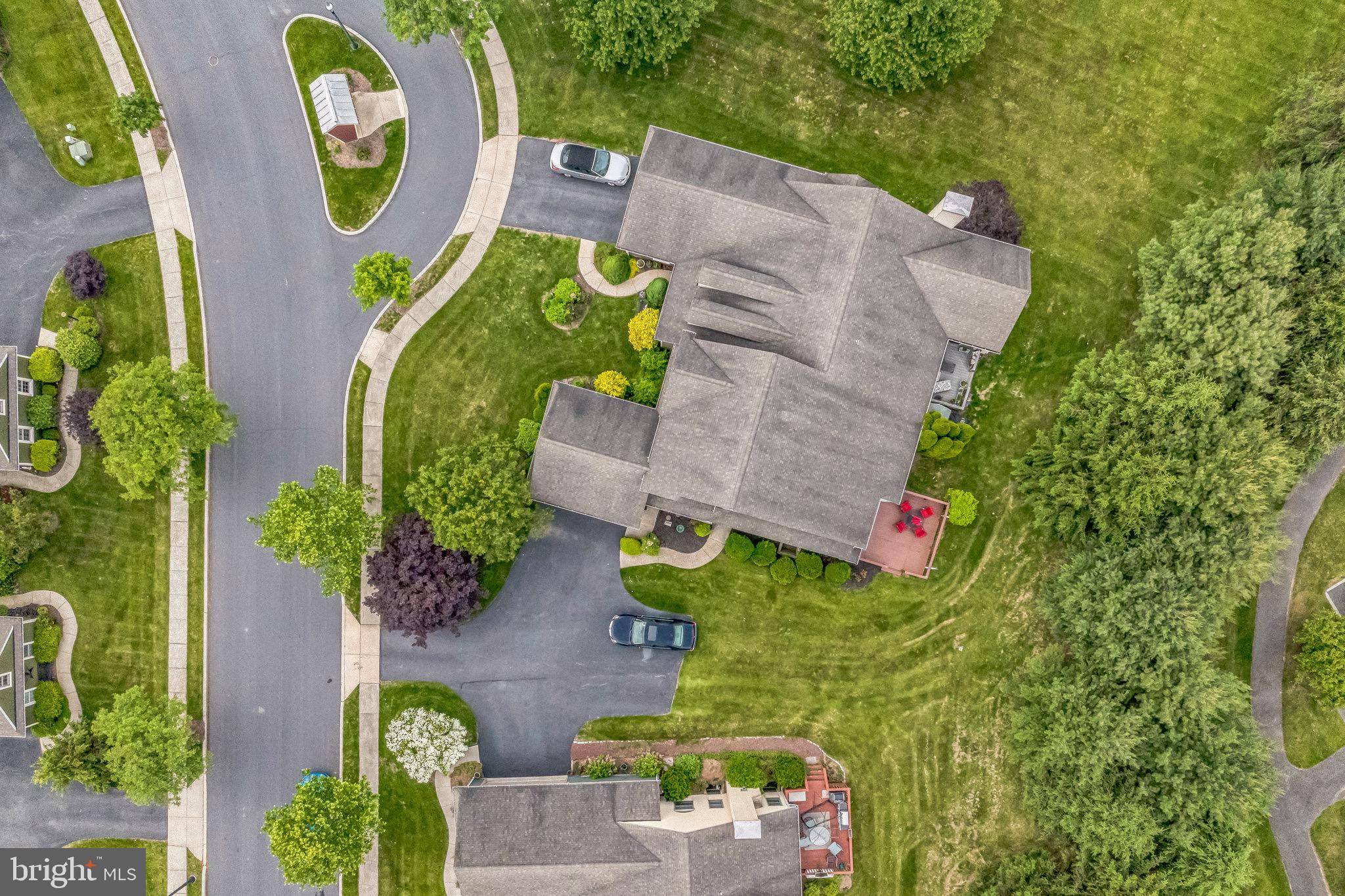 Elverson, PA 19520,8 PARKSIDE DR