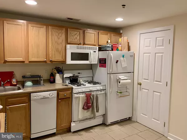 Philadelphia, PA 19104,3319 POWELTON AVE #1REAR