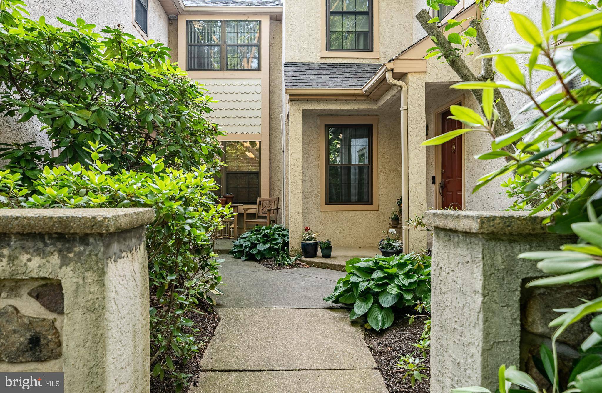 West Chester, PA 19382,216 MANSION HOUSE DR #103D