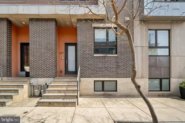 1007 S 17TH ST #1, Philadelphia, PA 19146