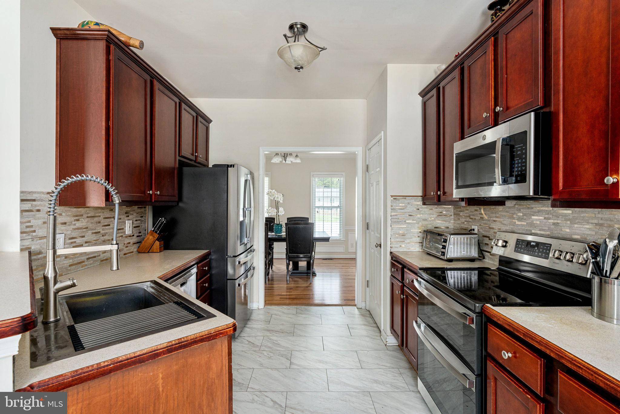Fredericksburg, VA 22407,933 CHURCHILL DR