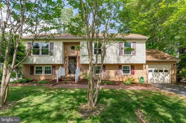 64 BRIARWOOD DR, Fredericksburg, VA 22405