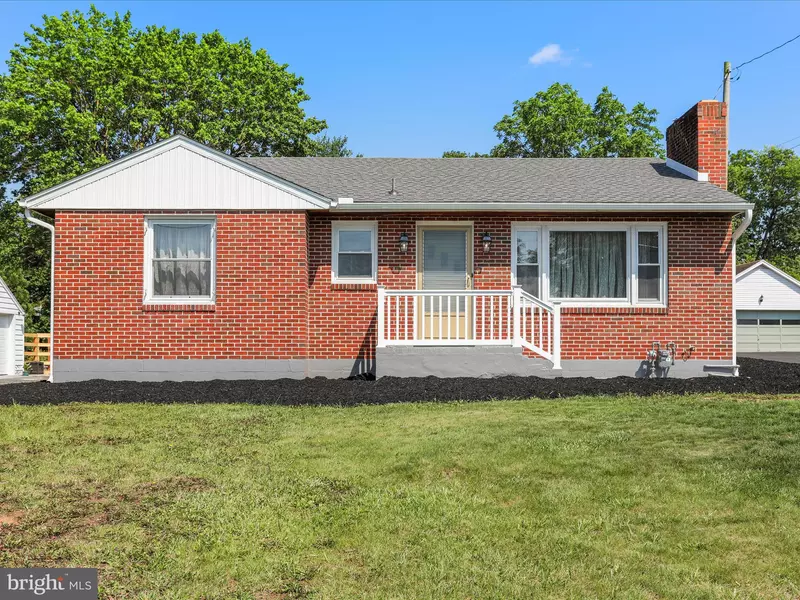 622 S ALLISON STREET, Greencastle, PA 17225