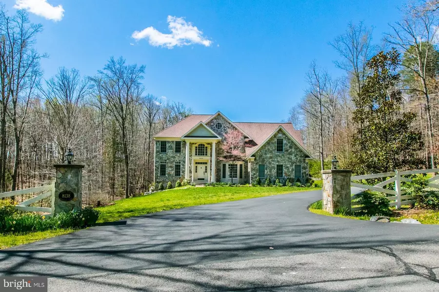 8138 RONDELAY LN, Fairfax Station, VA 22039