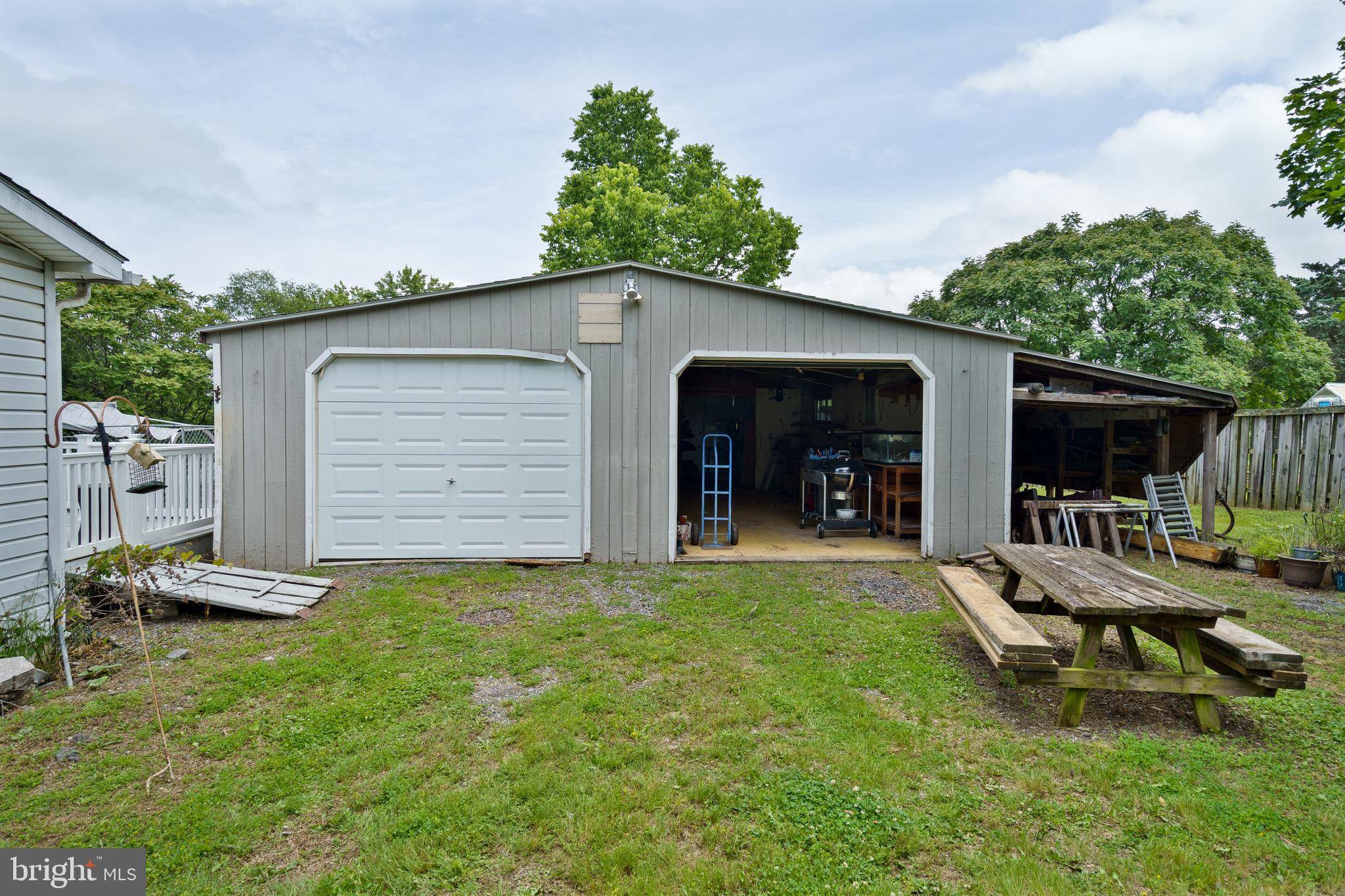 Martinsburg, WV 25404,520 DAVIS DR