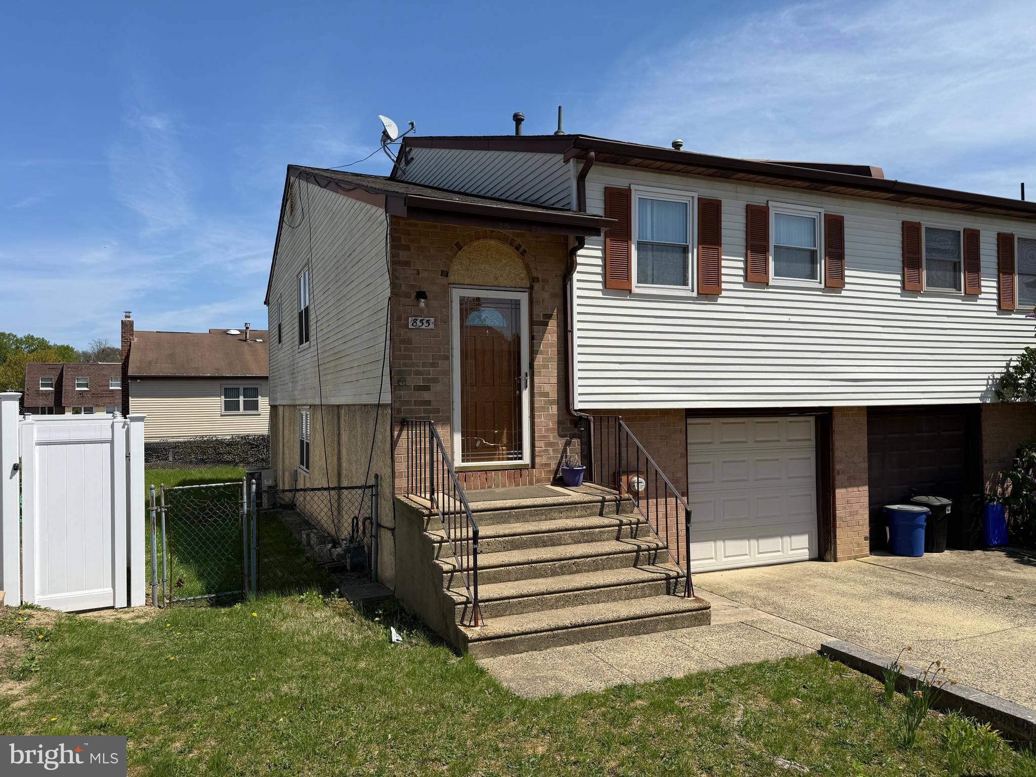 855 BARLOW ST, Philadelphia, PA 19116