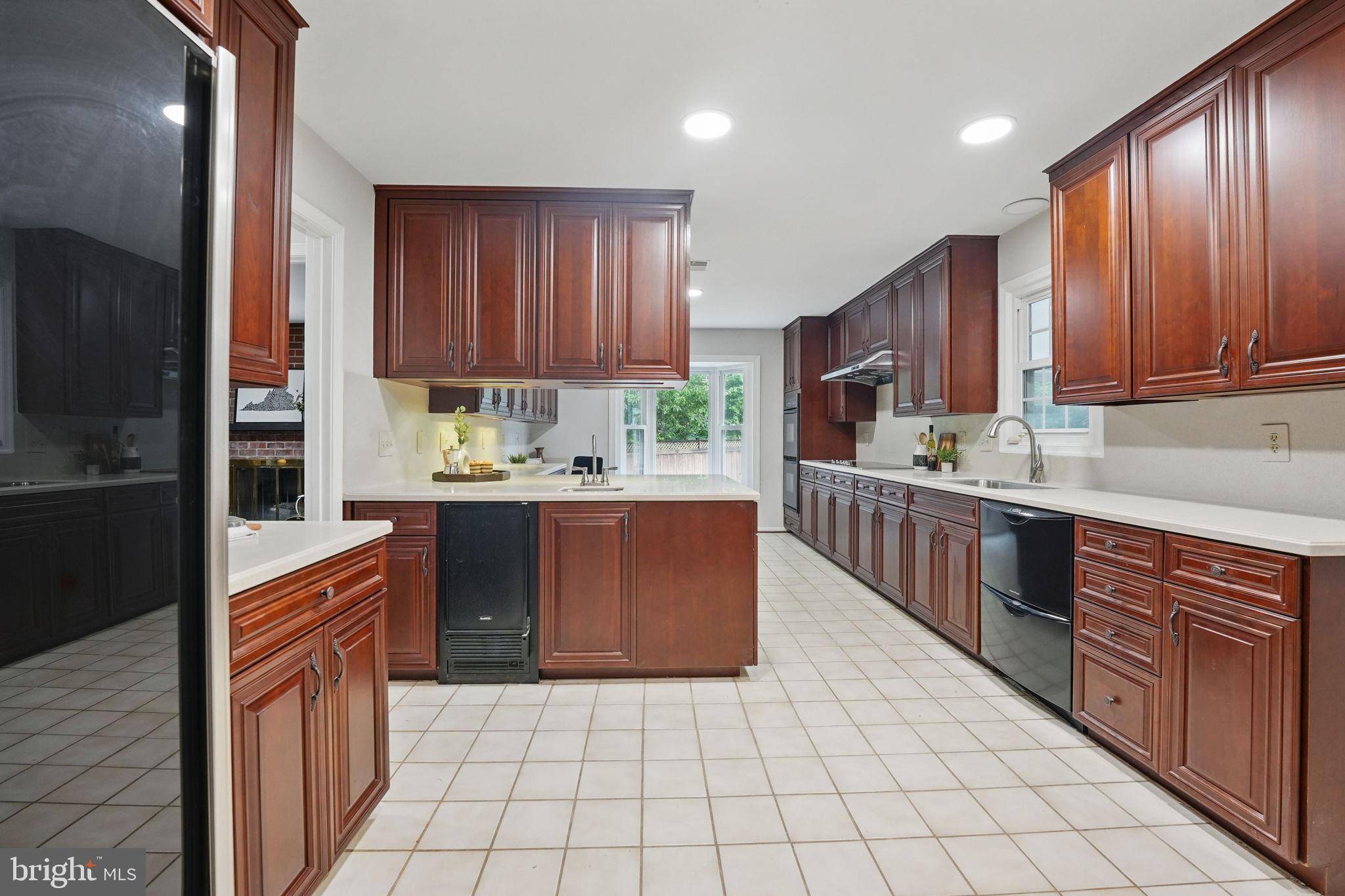 Reston, VA 20191,2624 BLACK FIR CT