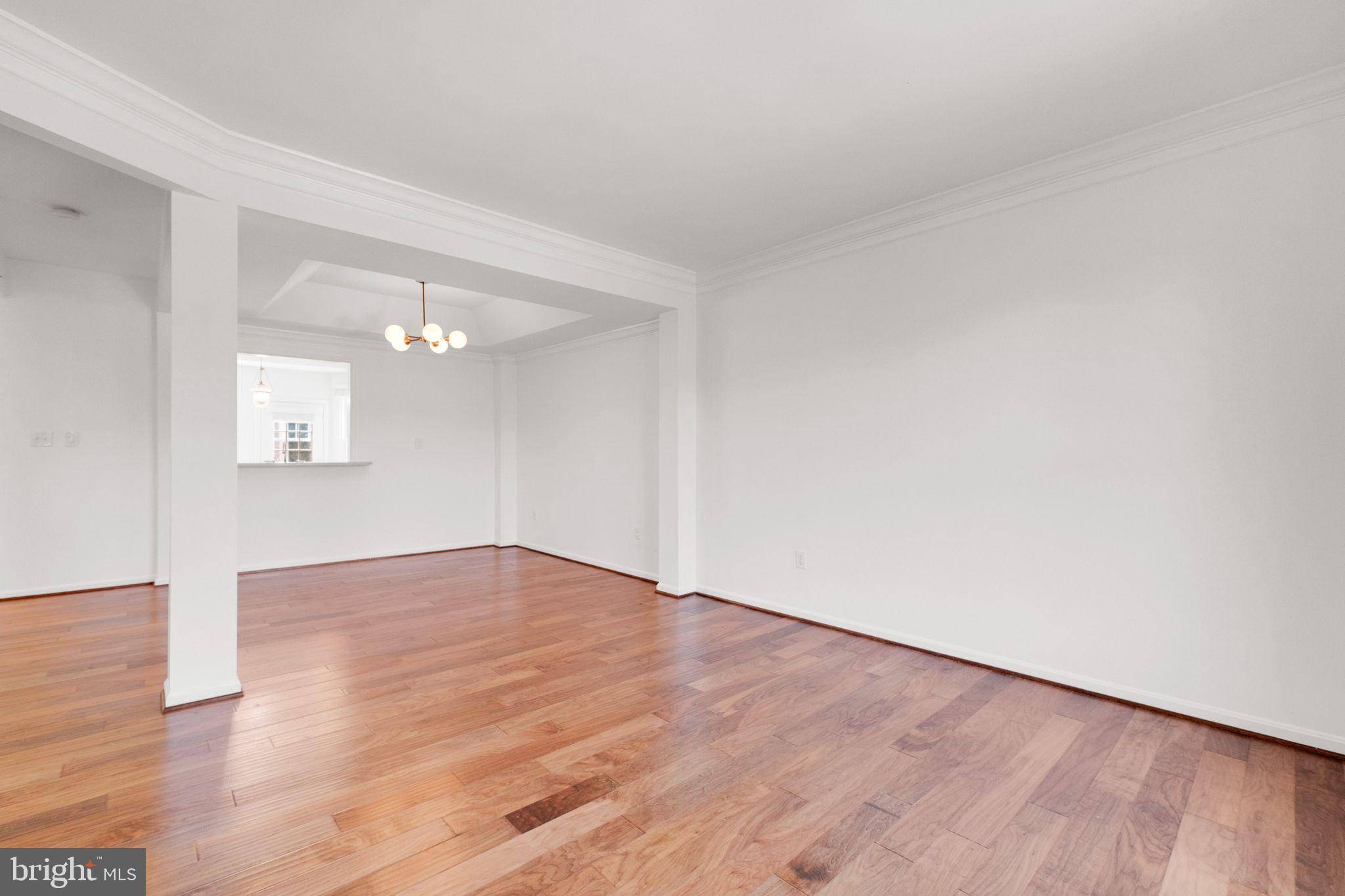 Springfield, VA 22152,8011 READINGTON CT