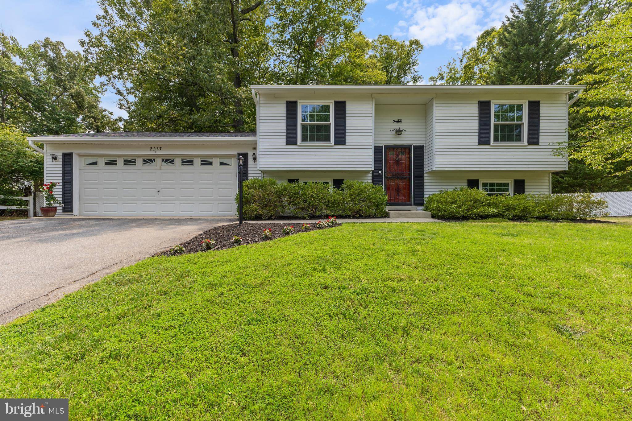 2213 HOLLY OAK CT,  Waldorf,  MD 20601