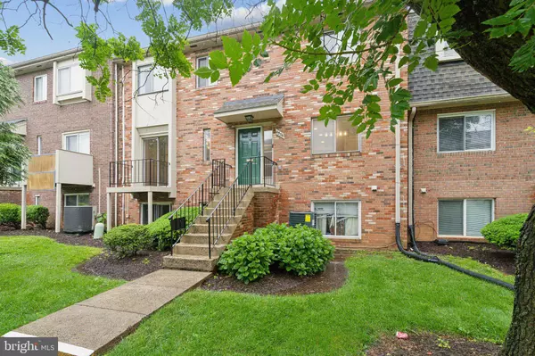 Annandale, VA 22003,4536 CONWELL DR
