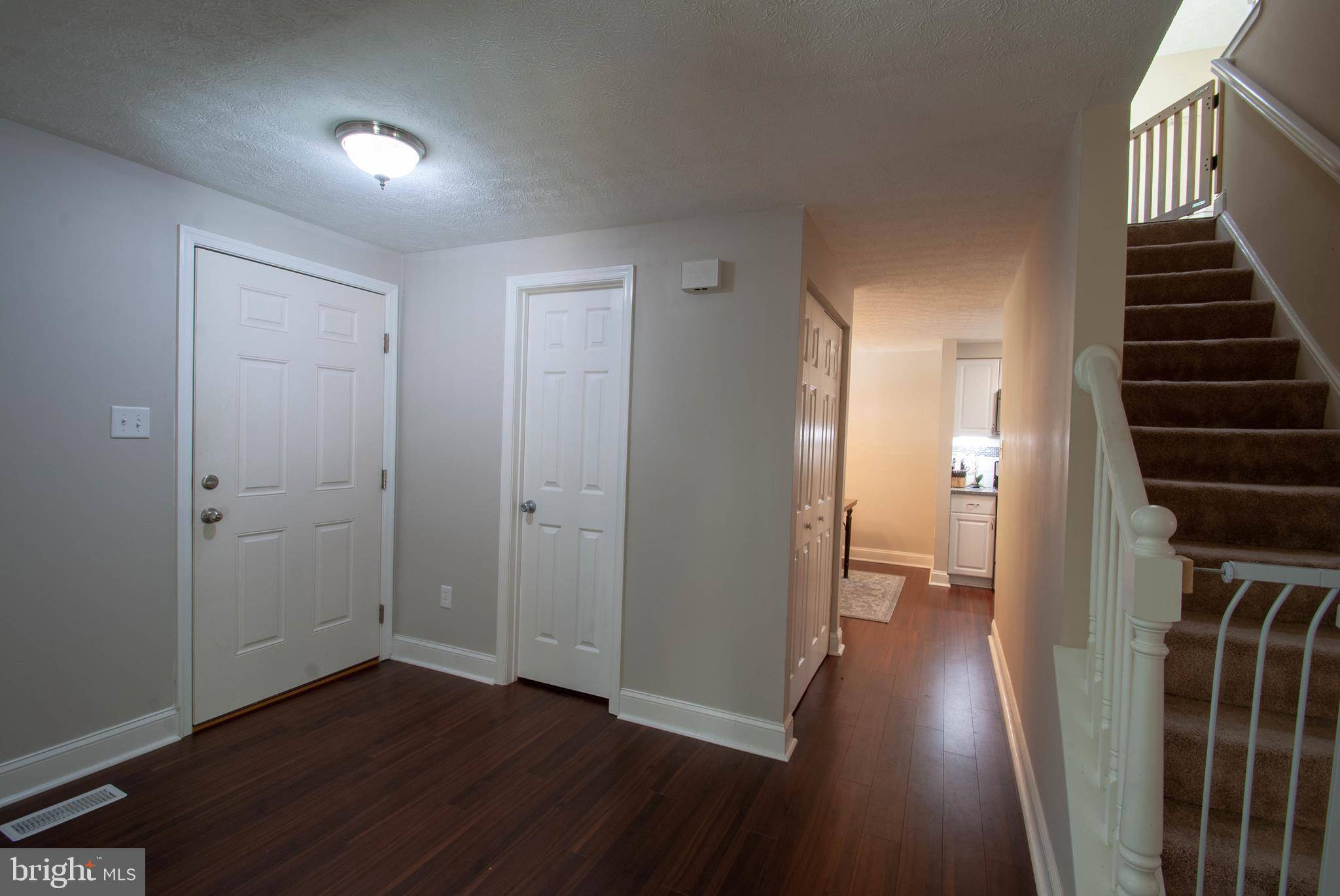 Severna Park, MD 21146,637 WHITTIER PKWY