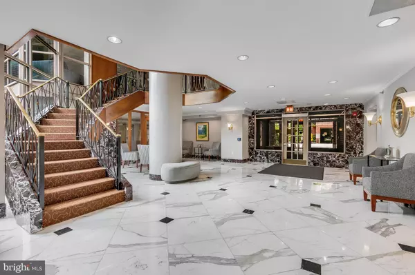 Arlington, VA 22201,1276 N WAYNE ST #300