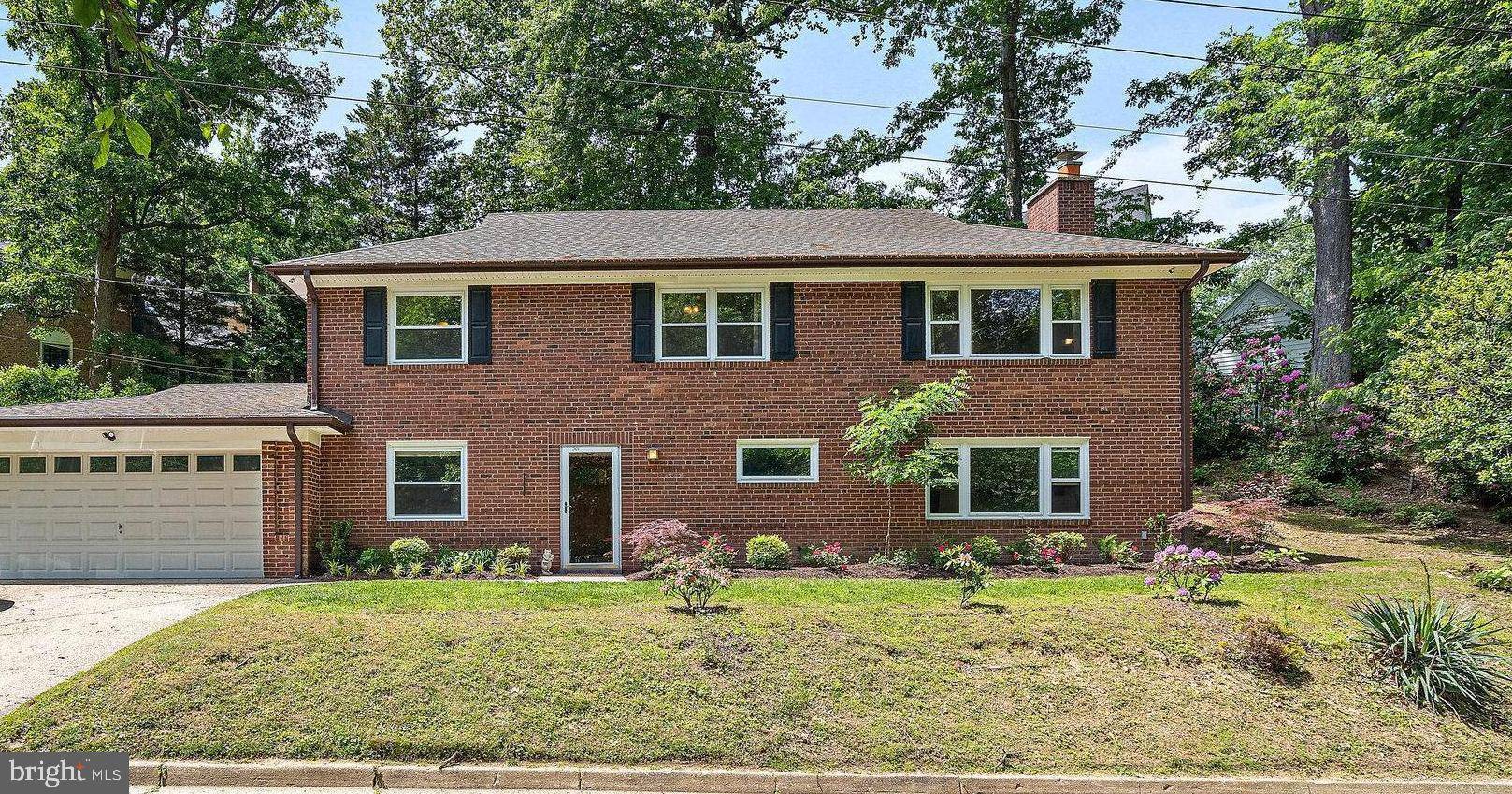 2420 N TAYLOR ST, Arlington, VA 22207