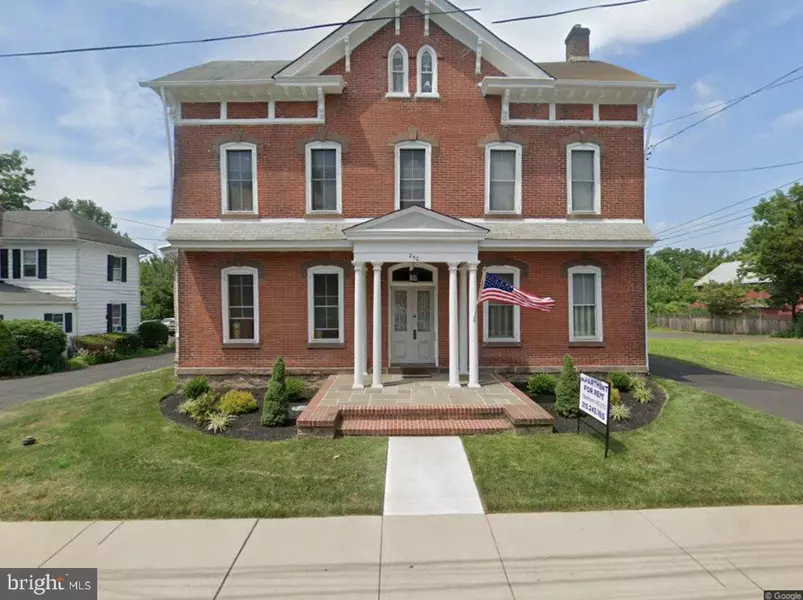 250 S STATE ST S #5, Newtown, PA 18940