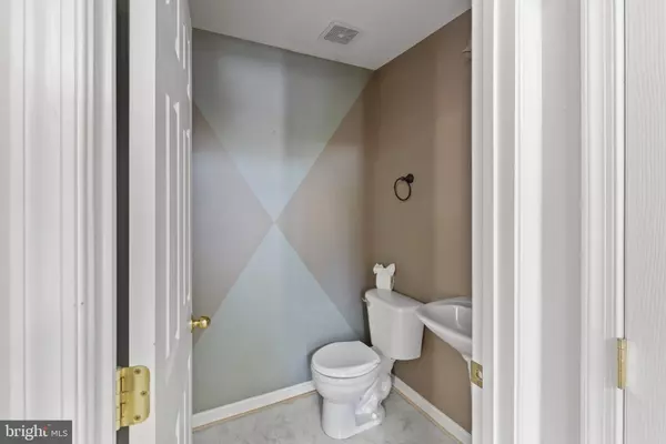 Odenton, MD 21113,1562 FALLING BROOK CT