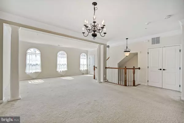 Ashburn, VA 20147,21627 ROMANS DR