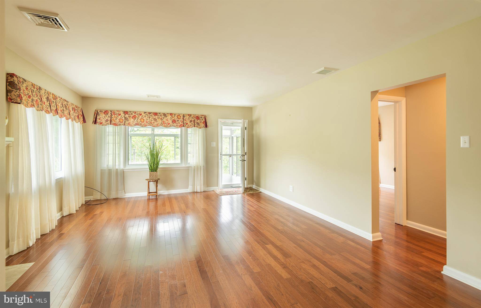 Bellefonte, PA 16823,724 E CURTIN ST