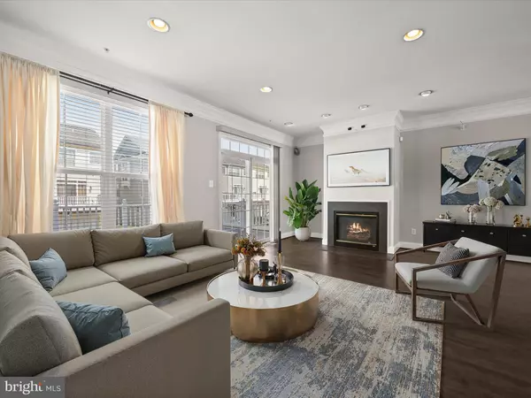 Odenton, MD 21113,2637 RAPTOR DR