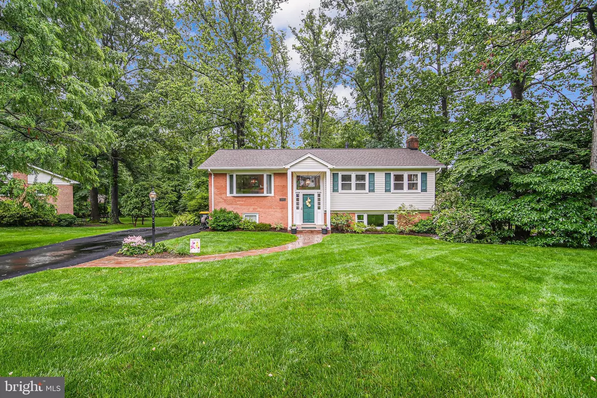 Oakton, VA 22124,12023 WAYLAND ST