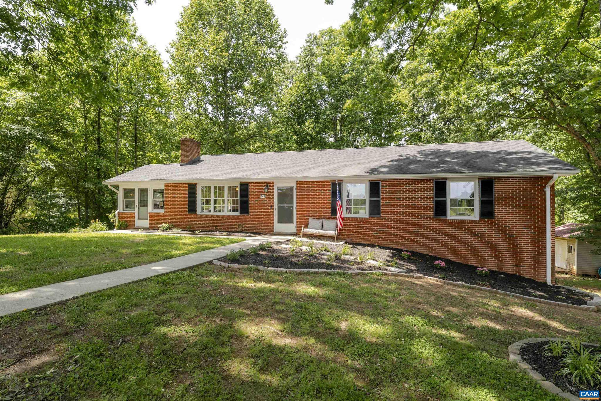 646 MILLER SCHOOL RD, Crozet, VA 22903