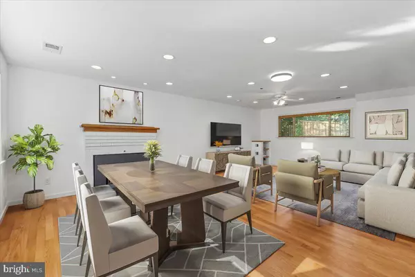 Arlington, VA 22205,1024 N ARLINGTON MILL DR